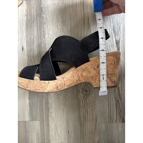 Clarks Women's Collection Wedges Black Sandals US Size 8.5 Comfort - Picture 10 of 10